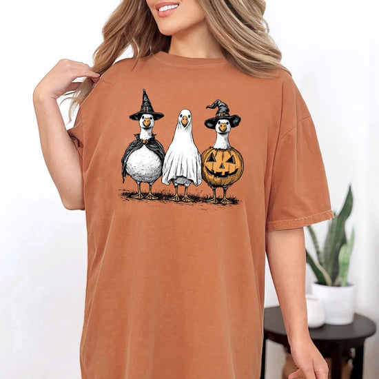 Halloween Ghost Goose Graphic Tee, Comfort Colors Boo Ghost Goose Shirt, Halloween Graphic Shirt, Pumpkin Goose Tee, Graphic Halloween Shirt