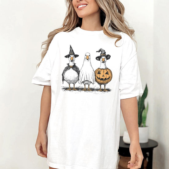 Halloween Ghost Goose Graphic Tee, Comfort Colors Boo Ghost Goose Shirt, Halloween Graphic Shirt, Pumpkin Goose Tee, Graphic Halloween Shirt