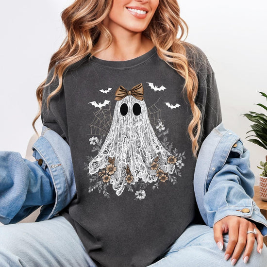 Comfort Color Retro Ghost Halloween Shirt, Halloween Ghost, Vintage Halloween Shirt, Retro Halloween, Spooky Season Pumpkin Shirt
