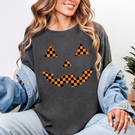 Checkered Pumpkin Face Comfort Colors Halloween T-Shirt, Checkered Halloween Tee, Pumpkin Face Halloween Graphic Shirt
