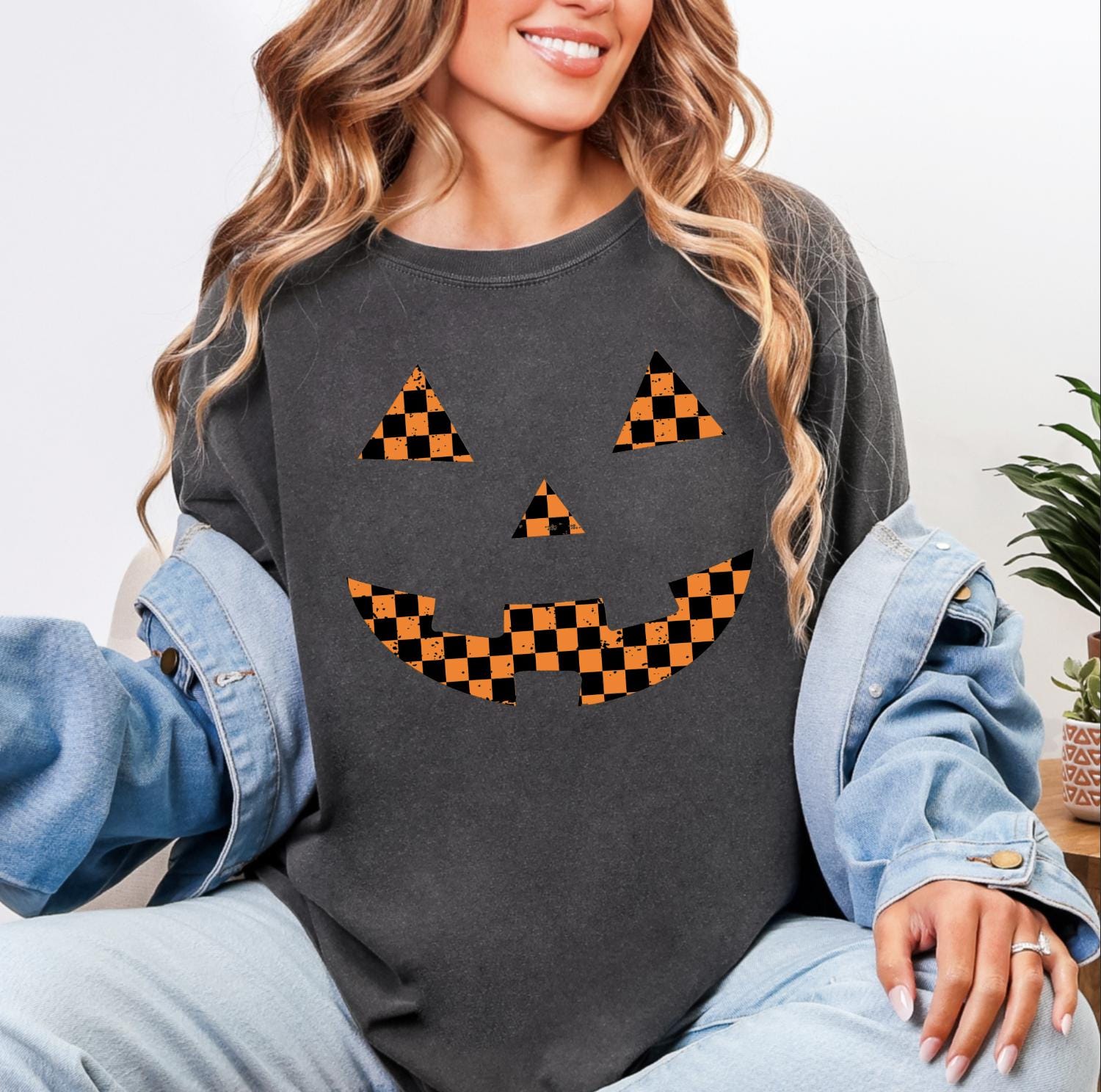Checkered Pumpkin Face Comfort Colors Halloween T-Shirt, Checkered Halloween Tee, Pumpkin Face Halloween Graphic Shirt