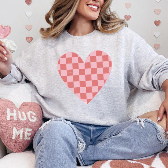 Valentines Checkered Heart Sweatshirt, DTG Printed Womens Valentine's Day Sweatshirt, Couple Gift Sweatshirt, Anniversary Day Gift