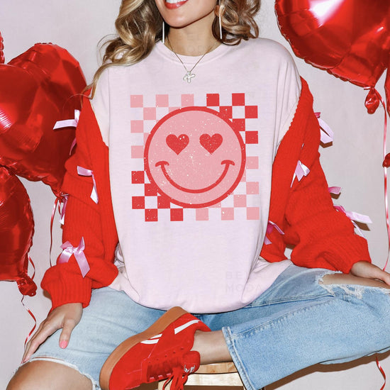 Valentines Checkered Smiley Hearts Sweatshirt, DTG Printed Womens Valentine's Day Sweatshirt, Couple Gift Sweatshirt, Anniversary Day Gift