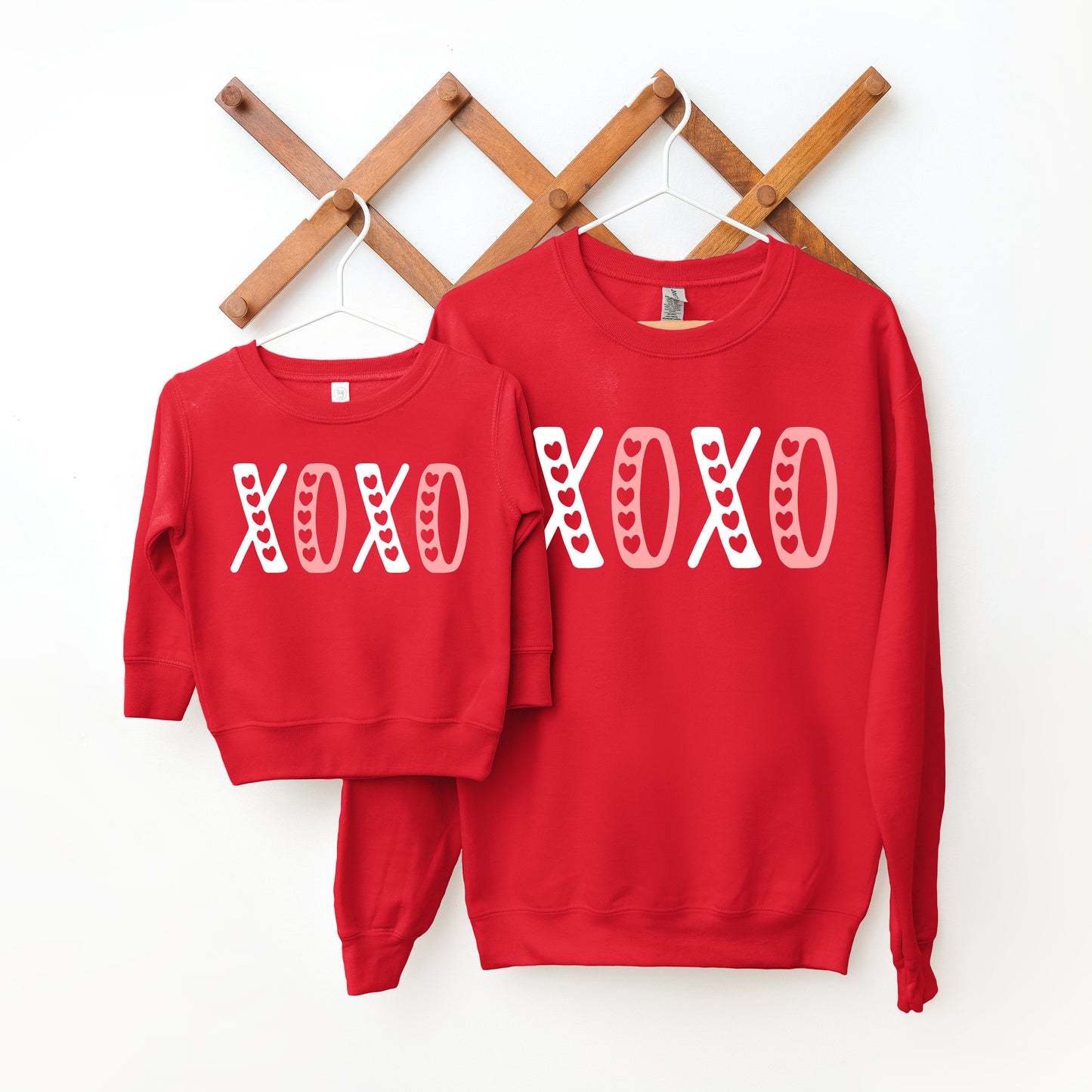 Valentines Day sweatshirt, XOXO sweatshirt, Valentines Day gift, Pink Valentines Day sweatshirt